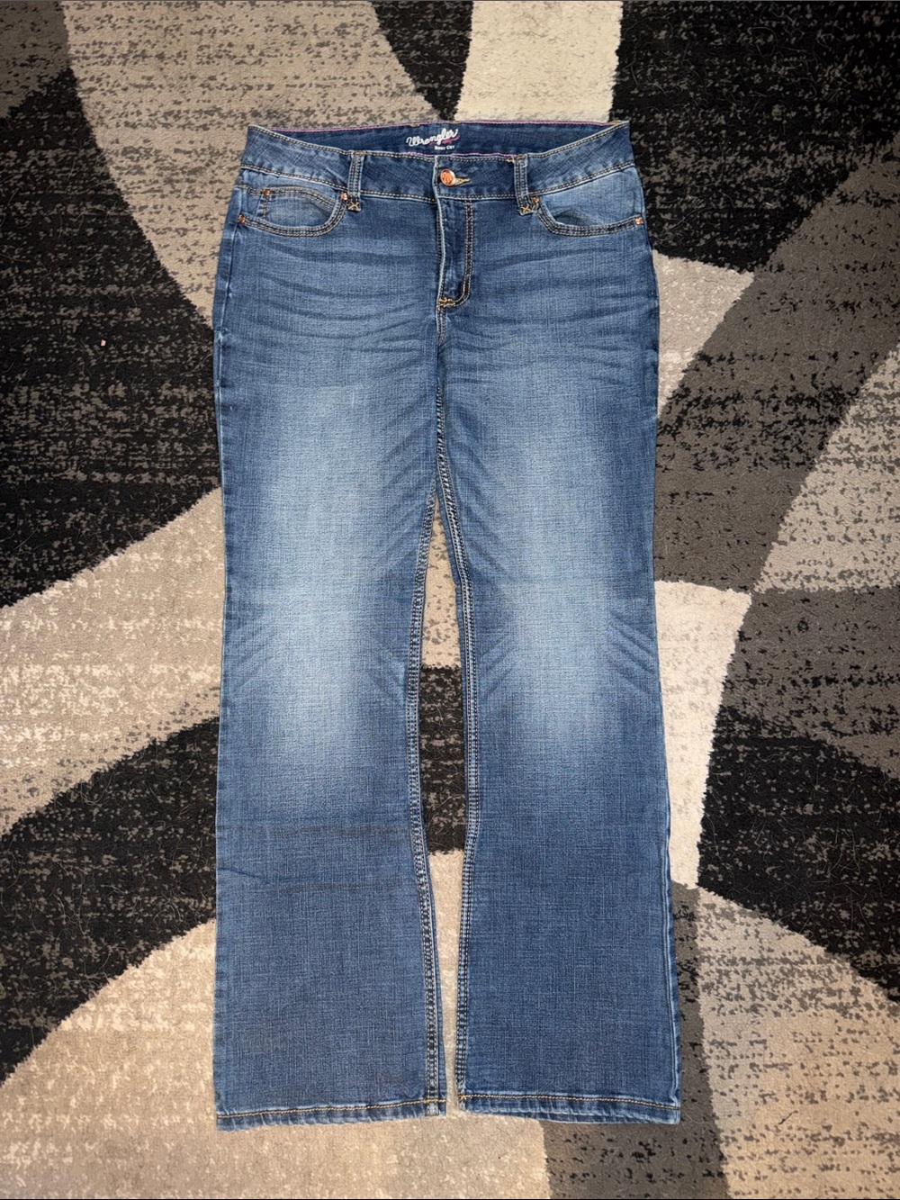 Wrangler Women’s Medium Blue Bootcut Jeans 13x34